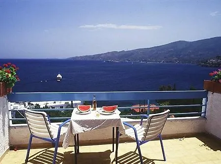 Panorama Poros Town